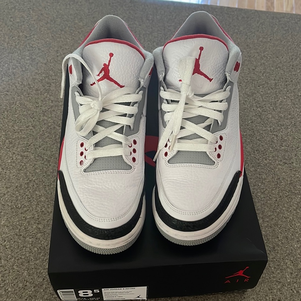 Air Jordan Retro 3 Fire Red 2013